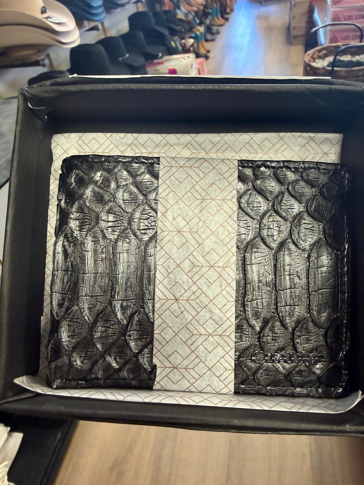 CUADRA Oxford Python Bi-Fold Wallet