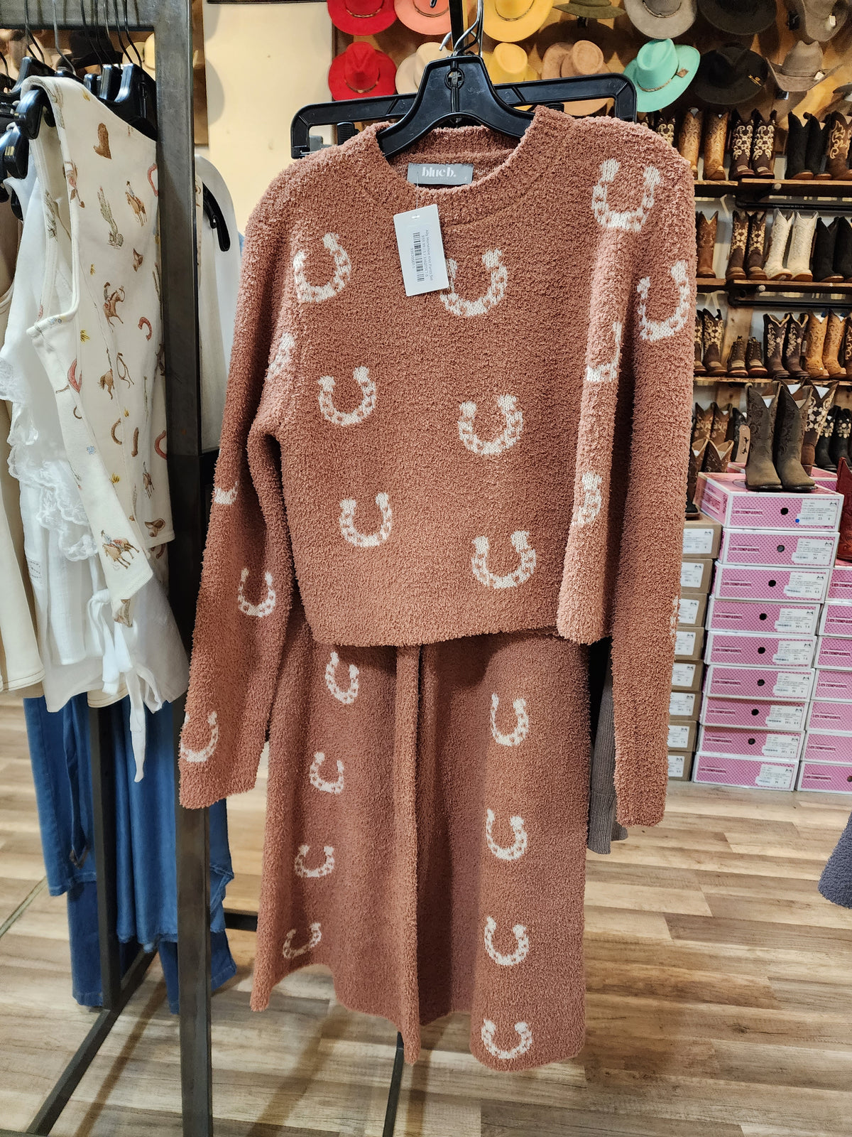 Ally Horsehoe Knit Pants Set