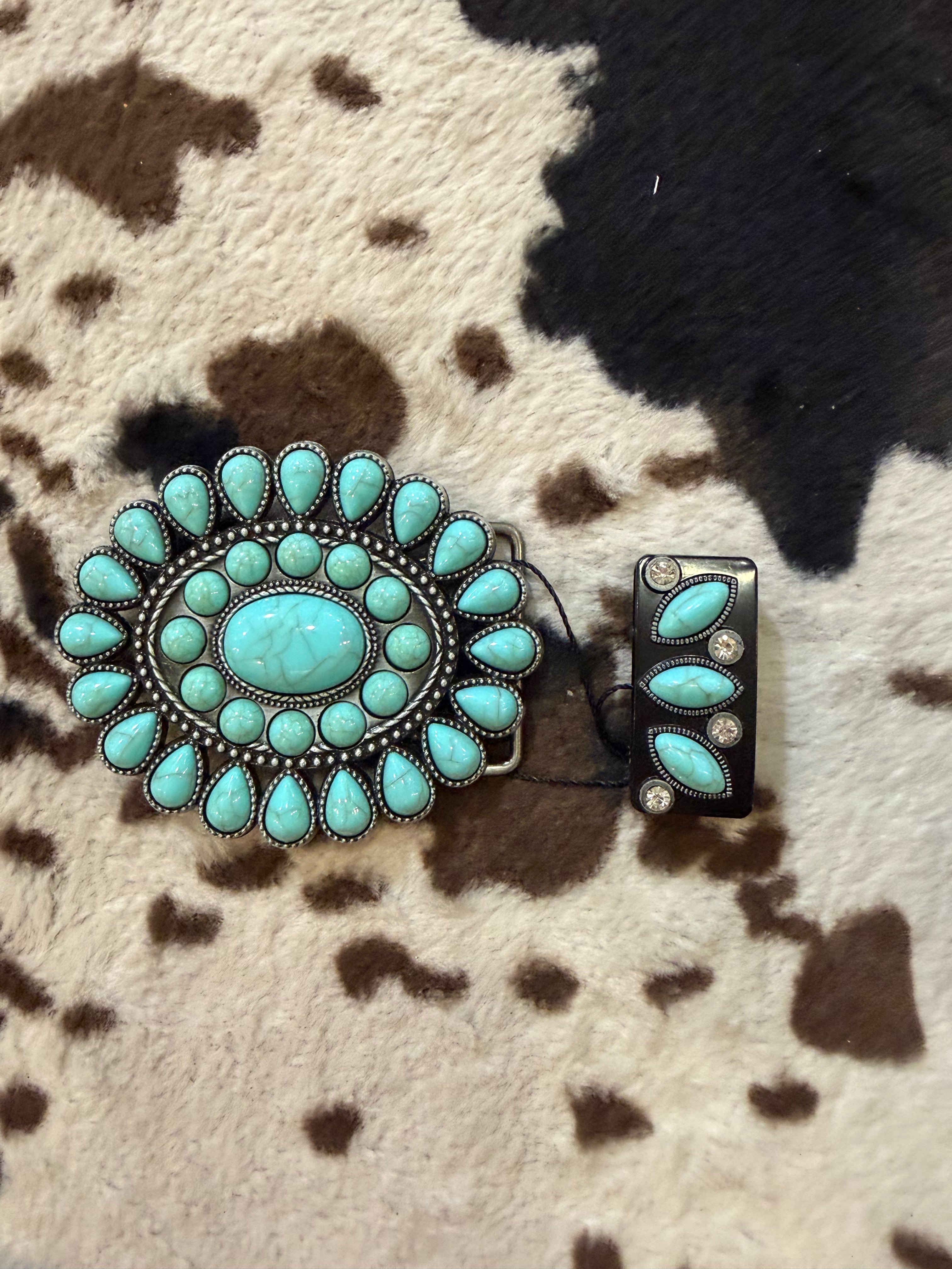 Queenie Oval Stone Buckle W/Keeper