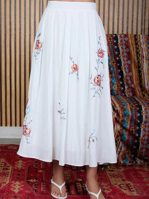 Vera Embroidery Pleated Skirt