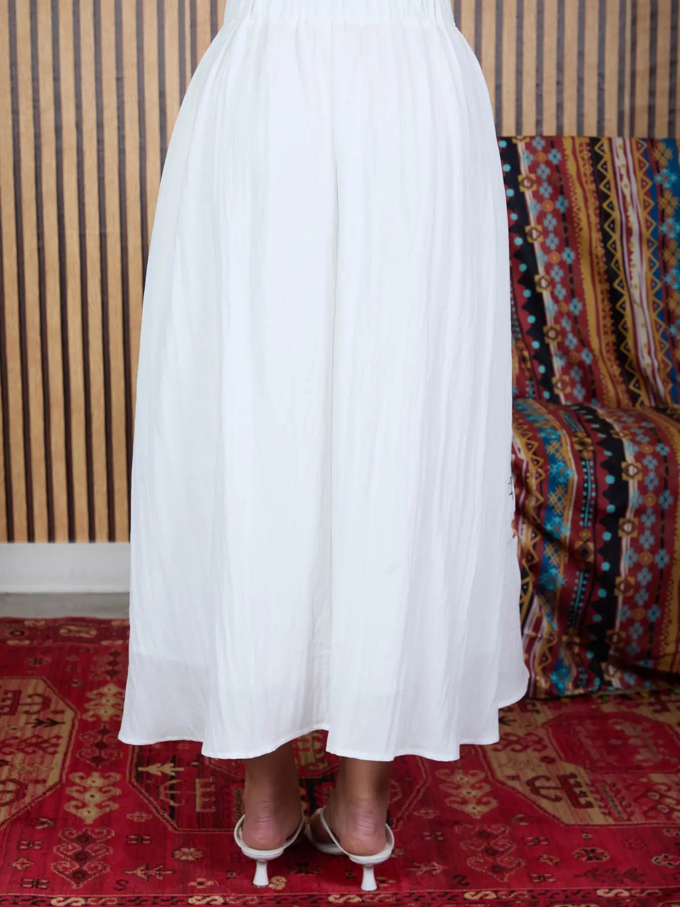 Vera Embroidery Pleated Skirt