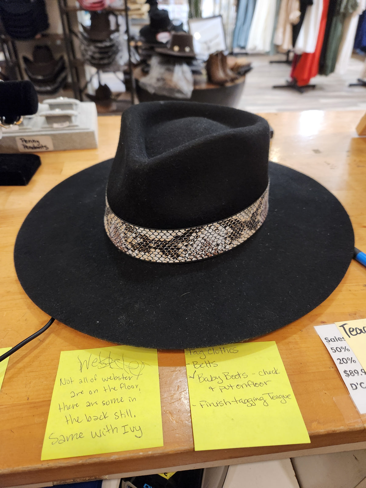 Boa Peter Grimm Felt Hat